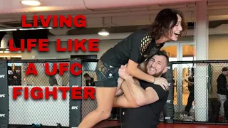 Living life like a REAL UFC fighter IN VEGAS