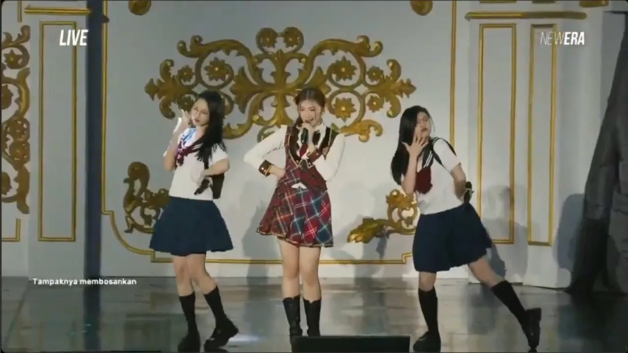 Arah Sang Cinta Dan Balasannya (Koi no Keikou to Taisaku) - JKT48 |"Last Voyage" Shani Grad Concert. Arah Sang Cinta Dan Balasannya (Koi no Keikou to Taisaku) - JKT48 |"Last Voyage" Shani Grad Concert.