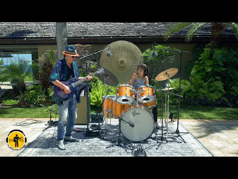 Download MP3 Oye Como Va ft. Carlos Santana & Cindy Blackman Santana | Playing For Change | Song Around The World