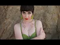 Download Lagu Qveen Herby - Medicine Woman