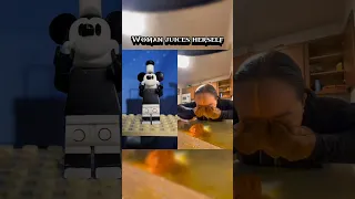 امرأة تعصر نفسها 