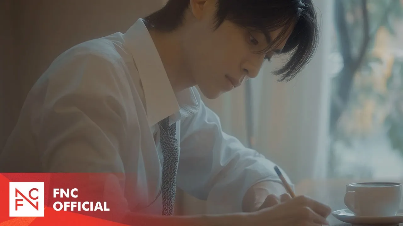 안아줘 (Hug Me)の公式MVサムネイル