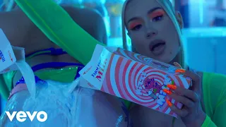 Iggy Azalea Tyga - Sip It