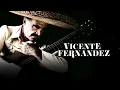 Vicente Fernández - Qué de Raro Tiene (Letra Oficial)