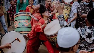 gandang tansa hoyak tabuik sampai pingsan