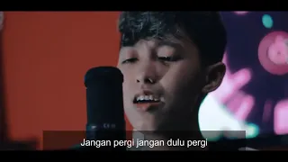 Download Jangan Dulu Pergi - Cover by Chika Lutfi (Lirik) MP3