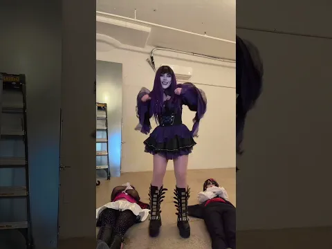 What is Happening at Monster High?!😱 #monsterhigh #cosplay #elissabat #draculara #halloween
