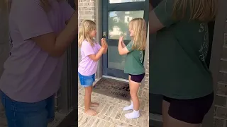2 players Hand Clap Game - TicTacToe