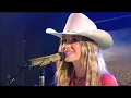 Lainey Wilson - Somewhere Over Laredo - LIVE!