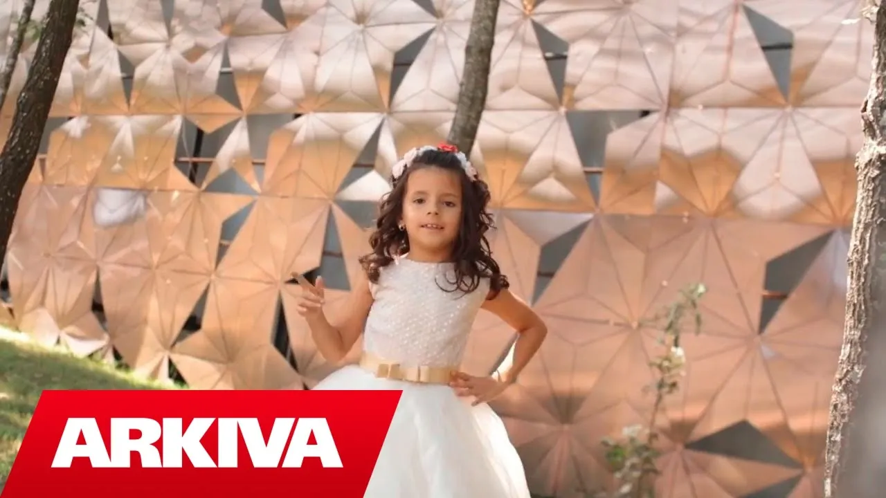 Dalina Sadriu - Mikrofon (Official Video HD)