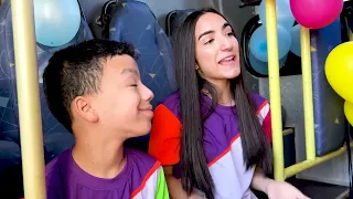 Aniversário Surpresa No Ônibus Escolar e Outras Histórias Para Crianças!