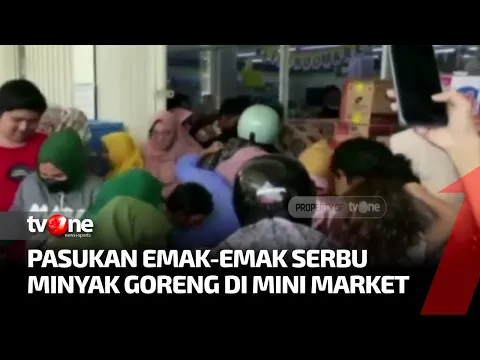 Warga Jambi Antre dan Berebut Demi Beli Minyak Goreng