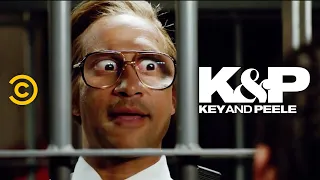 the most gullible prison guard ever key u0026 peele