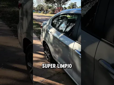 Fiat Cronos recien lavado