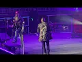 Three Days Grace - I Hate Everything About You  (Live)