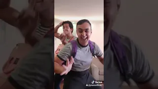 انا رايحة سنة اولى وانا هطلع الاولى علشان سينا كولا ديما فى البيت   هتمووووت بجد يخربيت الكلة     دندنها