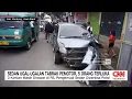 Download Lagu Sedan Ugal ugalan Tabrak Pemotor, 5 Orang Terluka