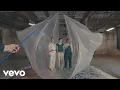 Download Lagu half·alive - Hot Tea (Official Video)