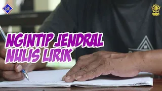 Download Ngintip Sang Jendral Lagi Nulis Lirik MP3