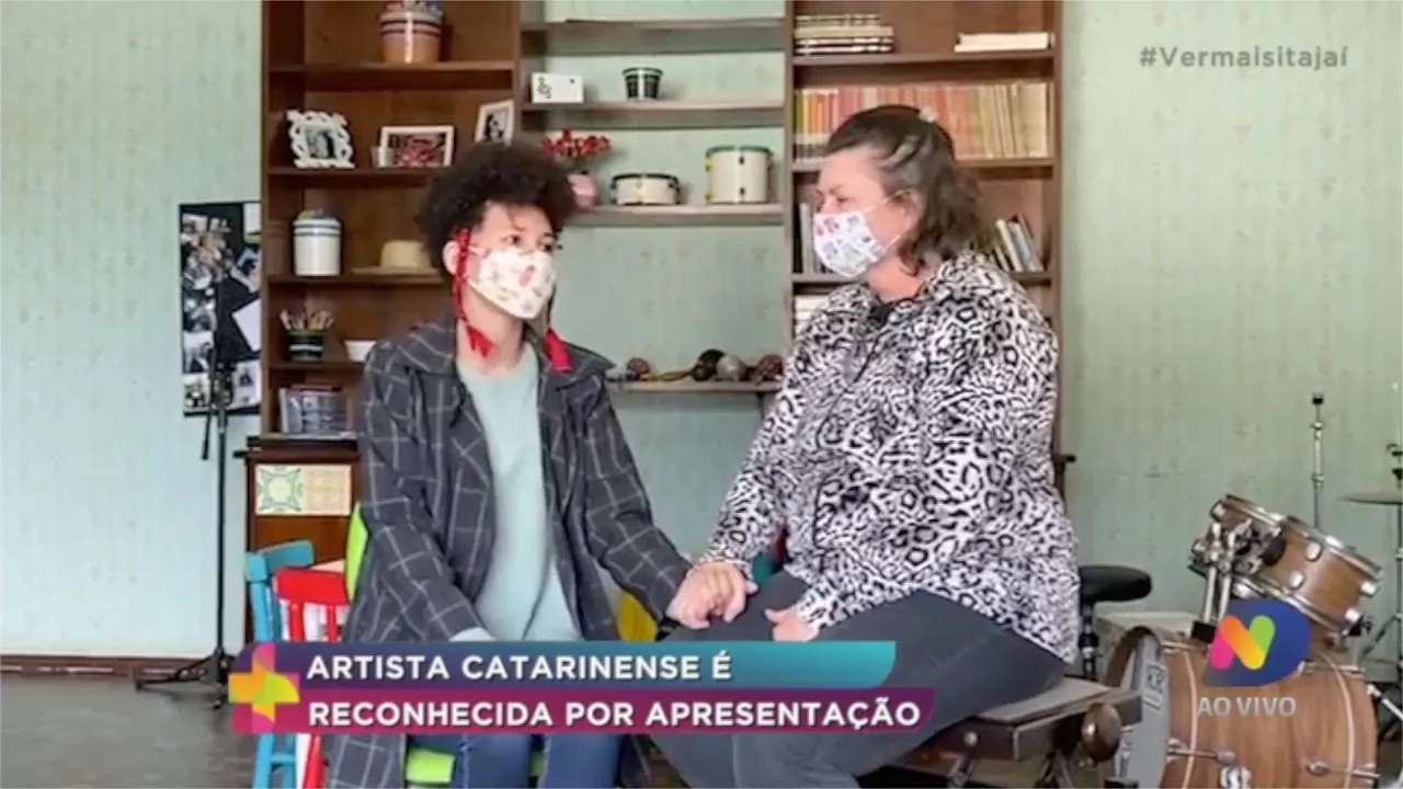 Artista catarinense é reconhecida por apresentação no Festival Internacional de Língua e Cultura