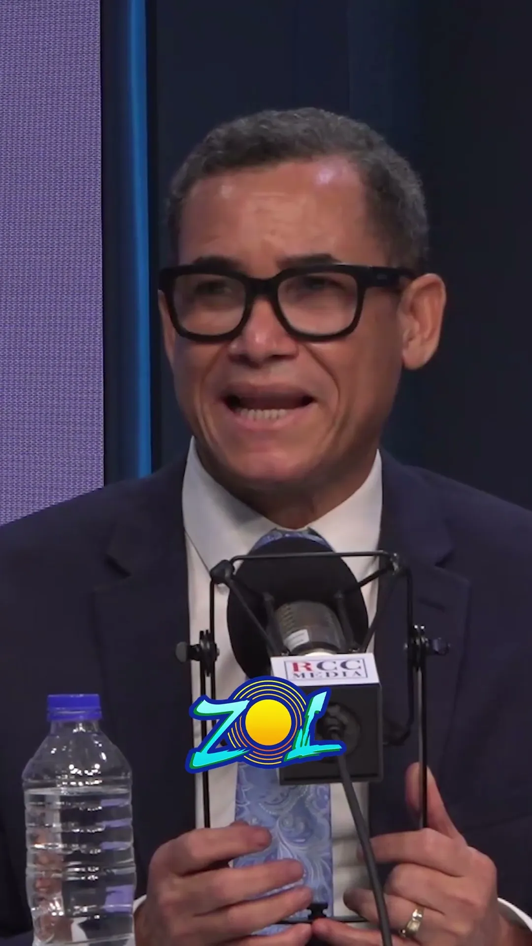 EN ESA MATERIA (SALARIAL), EL PLD NO PUEDE COMPETIR