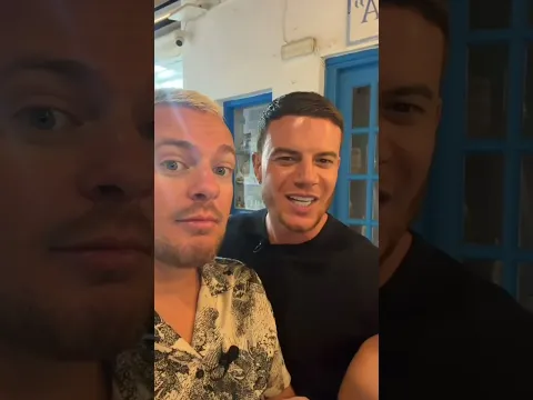 POV : TU PARS EN VACANCES AVEC AD LAURENT