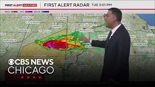 Severe thunderstorm warnings tornado watch flood watch in effect in Chicago area