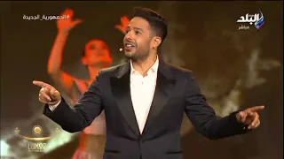 محمد حماقي ولارا اسكندر يبدءان احتفالية افتتاح طريق الكباش بأغنية   هنا بداية الحياة   دندنها