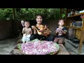 Download Lagu How to make five-color sticky rice to sell at the market - Grilled chicken for my little son to eat