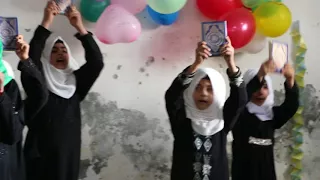 قرآني في قلبي دوما   أداء مجموعة من الطالبات في حفل حيش دندنها