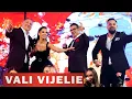 Download Lagu Vali Vijelie ❌ @GeorgianaLobont. ❌ Baboiash ❌ Stelu Pandelescu - Ia d-aici (Video Oficial) 2024