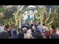 Download Lagu SUASANA PERNIKAHAN ANAK KDM DI ALUN-ALUN GARUT SANGAT MERIAH DI HADIRI TOKOH NASIONAL
