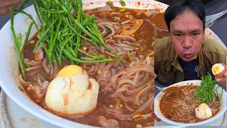 ก๊วยเตี๋ยวเผ็ดนัว - ເຝີແຊບ #ก๊วยเตี๋ยว #บัวไล