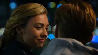 Swimming for Gold Kiss Scene - Claire and Liam Peyton List and Daniel Needs