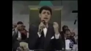 بتحبيني ايوة  جورج وسوف سهرة ابوظبي      دندنها