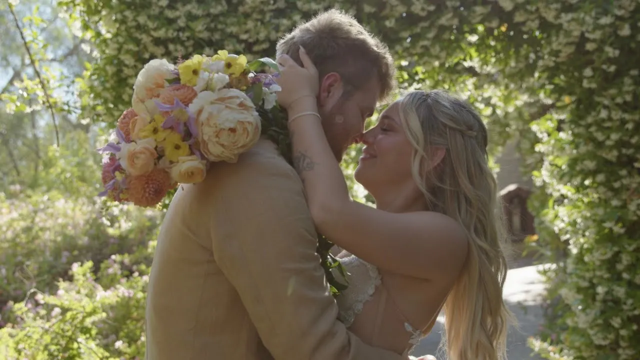 Alex Warren - Ordinary (Wedding Version) [Official Music Video]