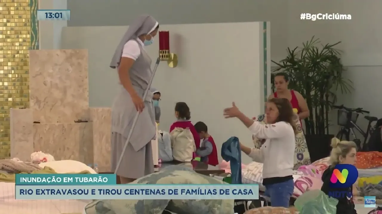 Catedral vira abrigo para pessoas que tiveram que deixar residências em Tubarão