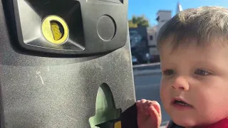 Two-year-old versus parking metre ￼
