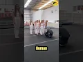 Download Lagu Man wordt echt een bowlingbal! #shorts