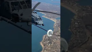 Ndege Za Kijeshi Zinavojaza Mafuta Angani 