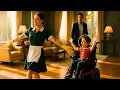Download Lagu DE MILJONAIR ZIET ZIJN SCHOONMAKER IN DE WOONKAMER DANSEN VOOR ZIJN SPECIALITEIT ZOON