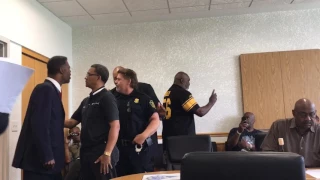 Flint councilman angered by recall leader tells officer to call his mama