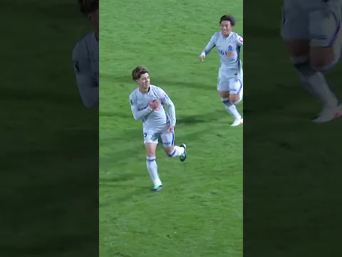 TOP BINS FREE-KICK!! #shorts