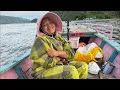 Download Lagu I am a fisherwoman who struggles on Lake Toba!
