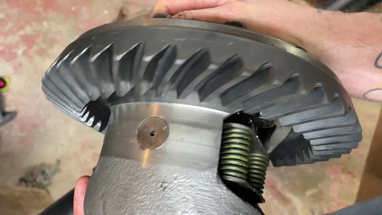 How To: Rebuild a GM 8.5 Rear Axle 10 Bolt Chevy