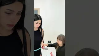 Bañando a mi recién nacido con mi hija de 3 años 😰🤍✨