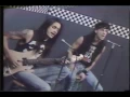 Download Lagu Extreme - More than Words Live - First Time Ever Played on TV