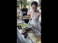 Download Lagu LIVE🔴漂亮老闆娘現炸海蠣餅 香脆又鮮美 Crispy Oyster Pancakes Made Fresh by a Beautiful Chef