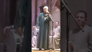 فيه ناس بتلبس جزم دندنها