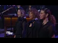 Download Lagu Kelly Clarkson - Let's Get Loud (Cover Jennifer Lopez) (Live on The Kelly Clarkson Show)